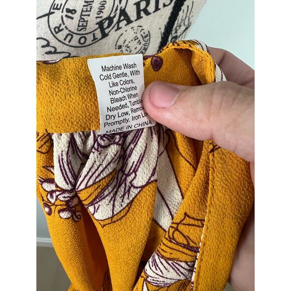 NWT Hey Samy Yellow and white floral crop top and high waisted Shorts set - Picture 9 of 11